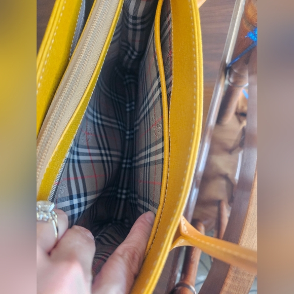 Burberry Bundle! Gorgeous Top Handle Bag And Matching Wallet In EUC - Picture 10 of 16